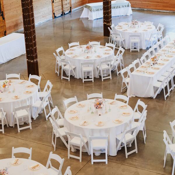 Round and long tables mixed