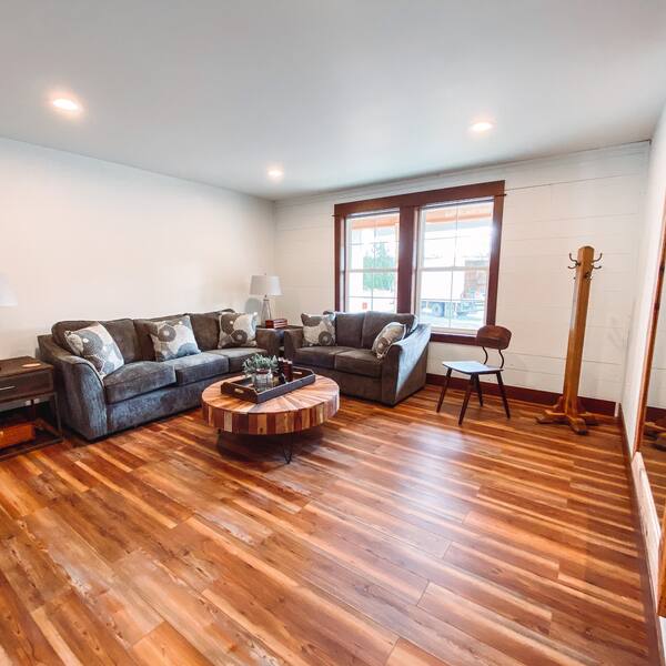 Second getting-ready room